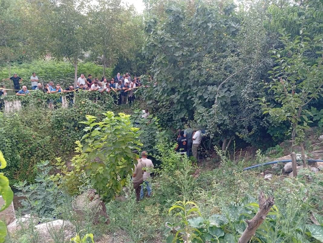 Kayıp diye aranıyordu, kanaldan cesedi çıktı! 1